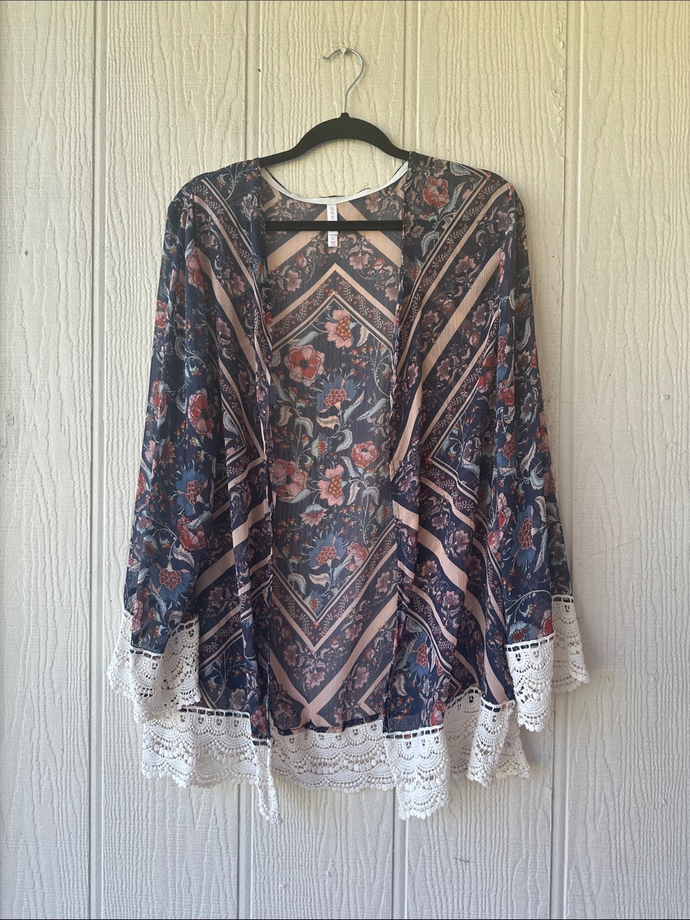 NWOT Floral Lace-Trim Open Front Kimono